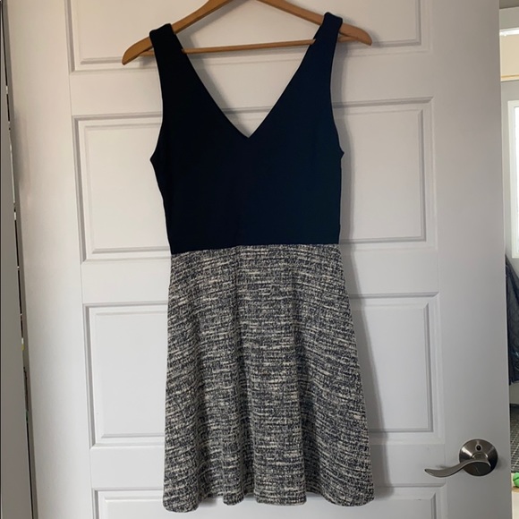 Dress - Picture 1 of 3